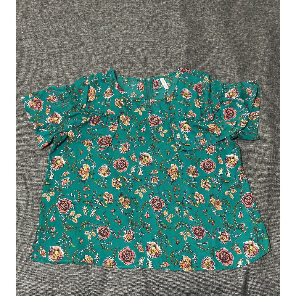 Xhilaration Women's XXL Blouse Green Floral Ruffle Short Sleeve Back Zip